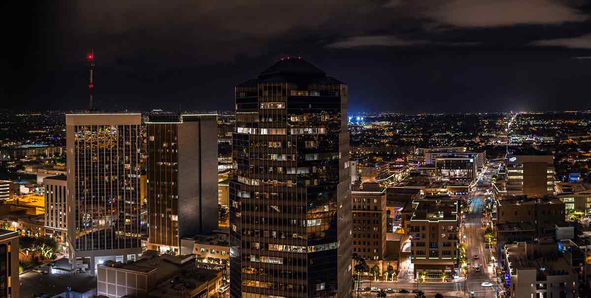 DOWNTOWN-NIGHTsm